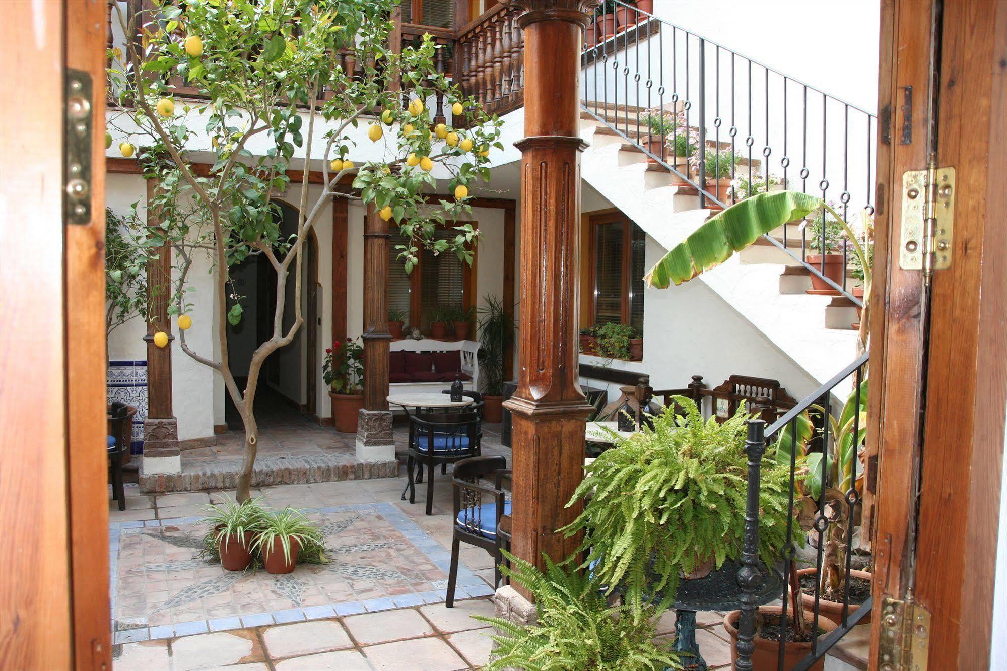 Boutique Hotel La Posada Del Angel Ojen Exterior photo